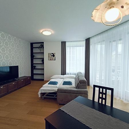 Sag Panorama City Apartment 3 Rooms Free Parking Free Wifi ブラチスラヴァ エクステリア 写真