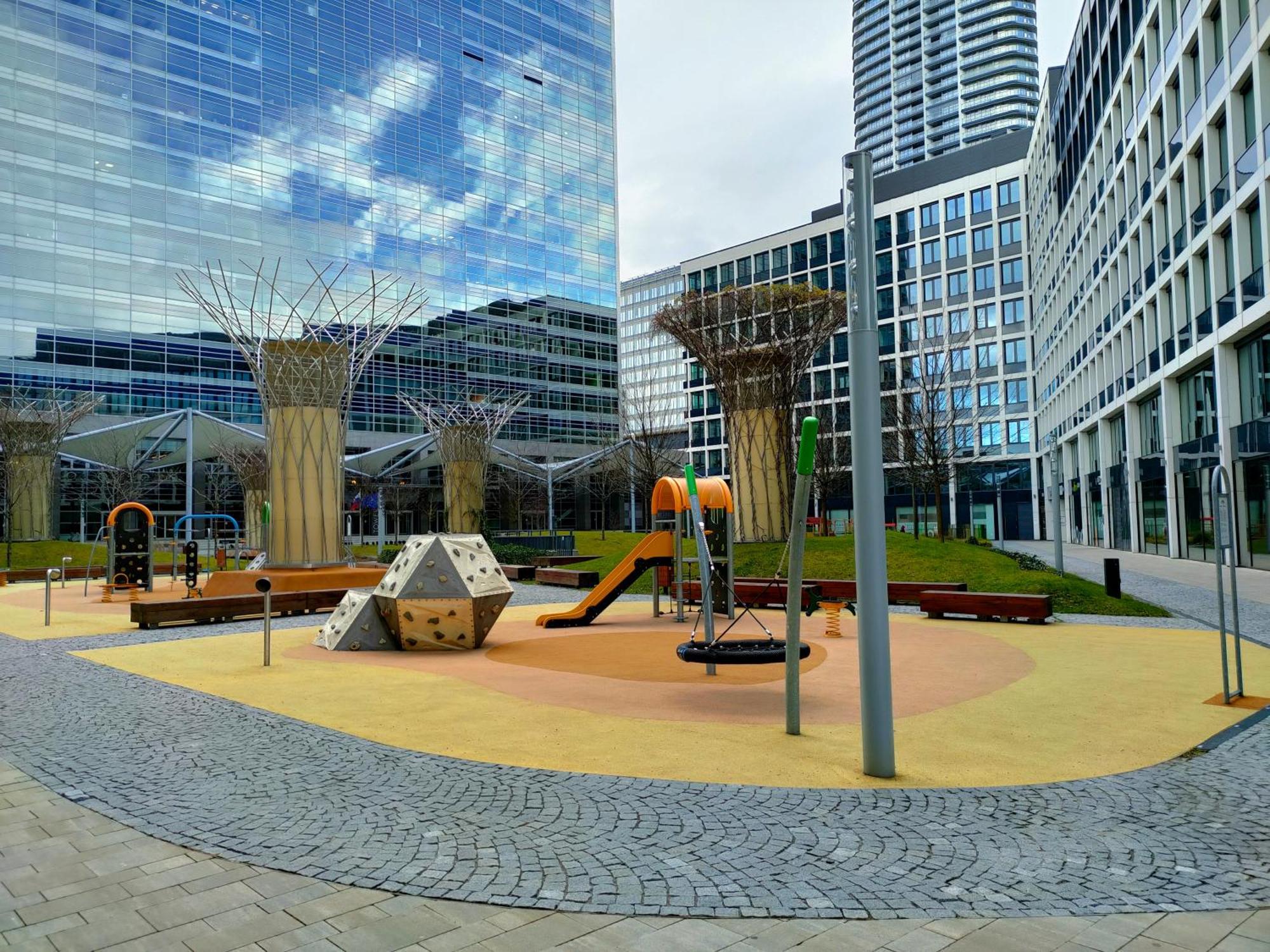 Sag Panorama City Apartment 3 Rooms Free Parking Free Wifi ブラチスラヴァ エクステリア 写真