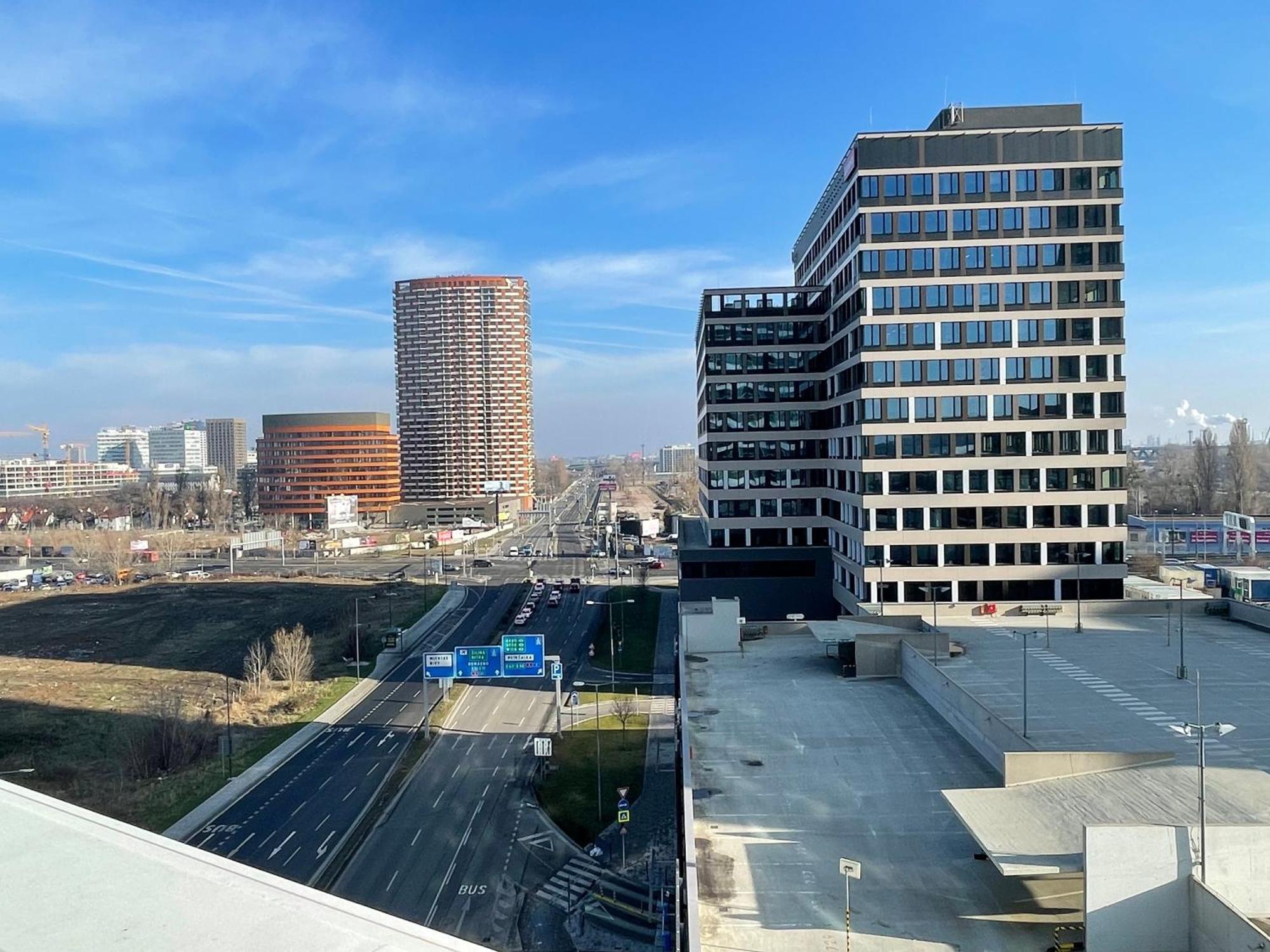 Sag Panorama City Apartment 3 Rooms Free Parking Free Wifi ブラチスラヴァ エクステリア 写真