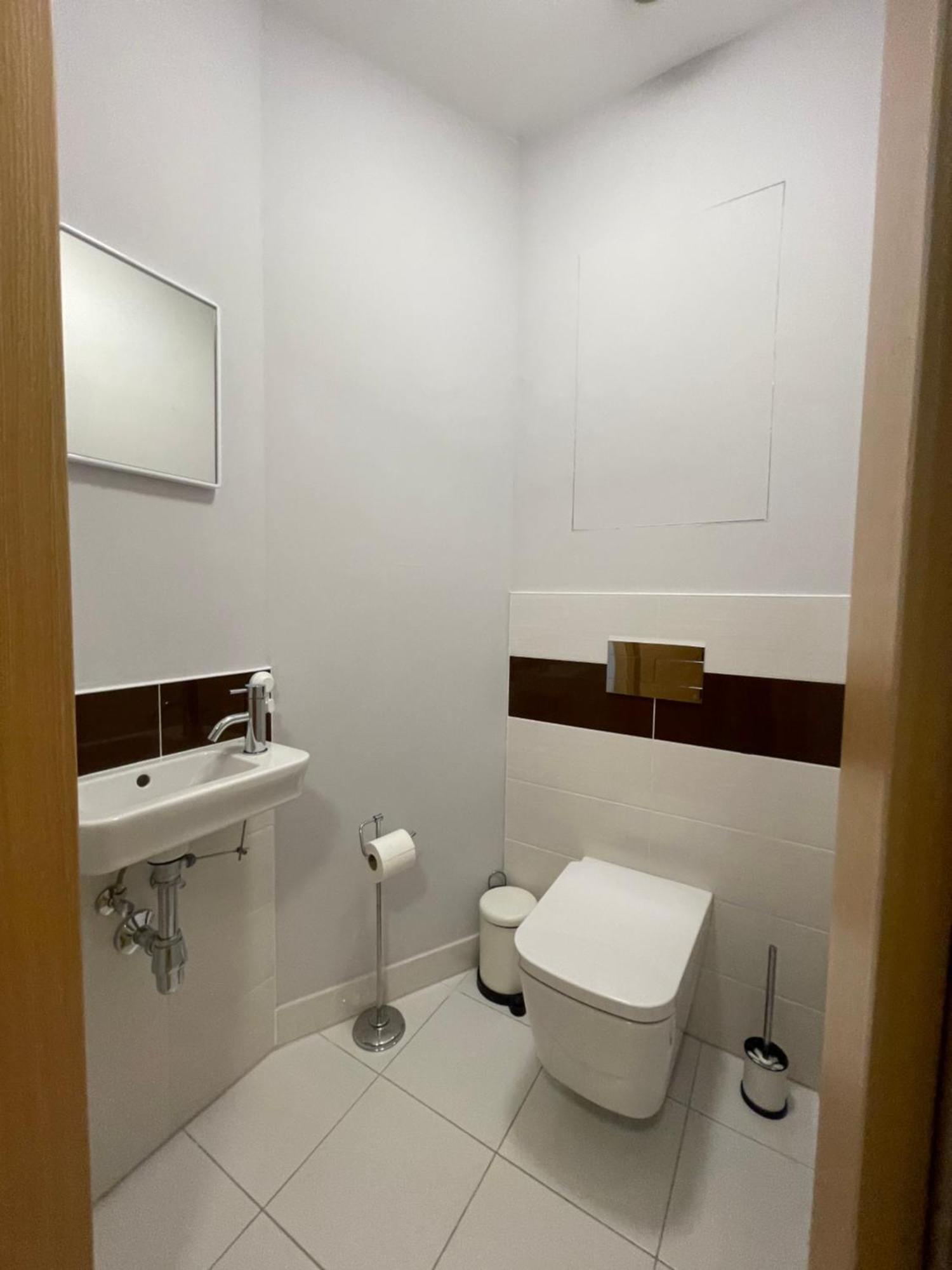 Sag Panorama City Apartment 3 Rooms Free Parking Free Wifi ブラチスラヴァ エクステリア 写真