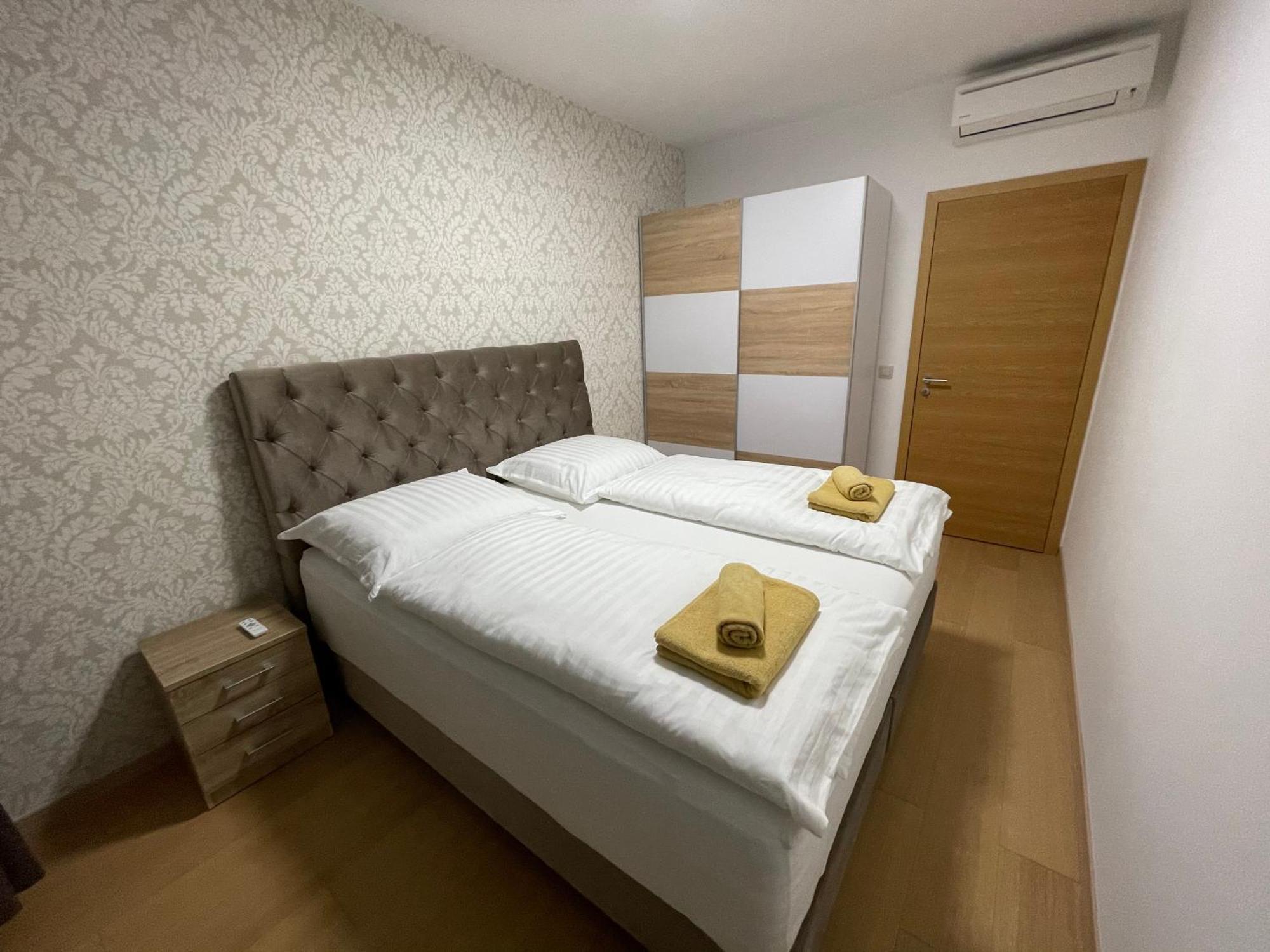 Sag Panorama City Apartment 3 Rooms Free Parking Free Wifi ブラチスラヴァ エクステリア 写真